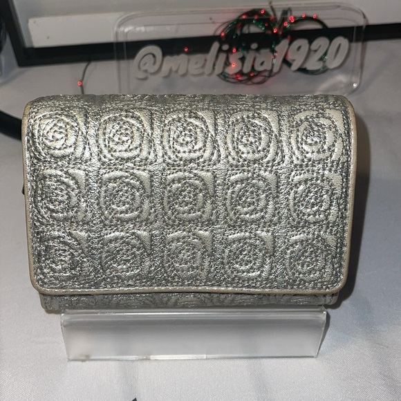 Authentic ANTEPRIMA Compact Wallet Leather Champagne EUC with box & dustbag - Picture 3 of 11